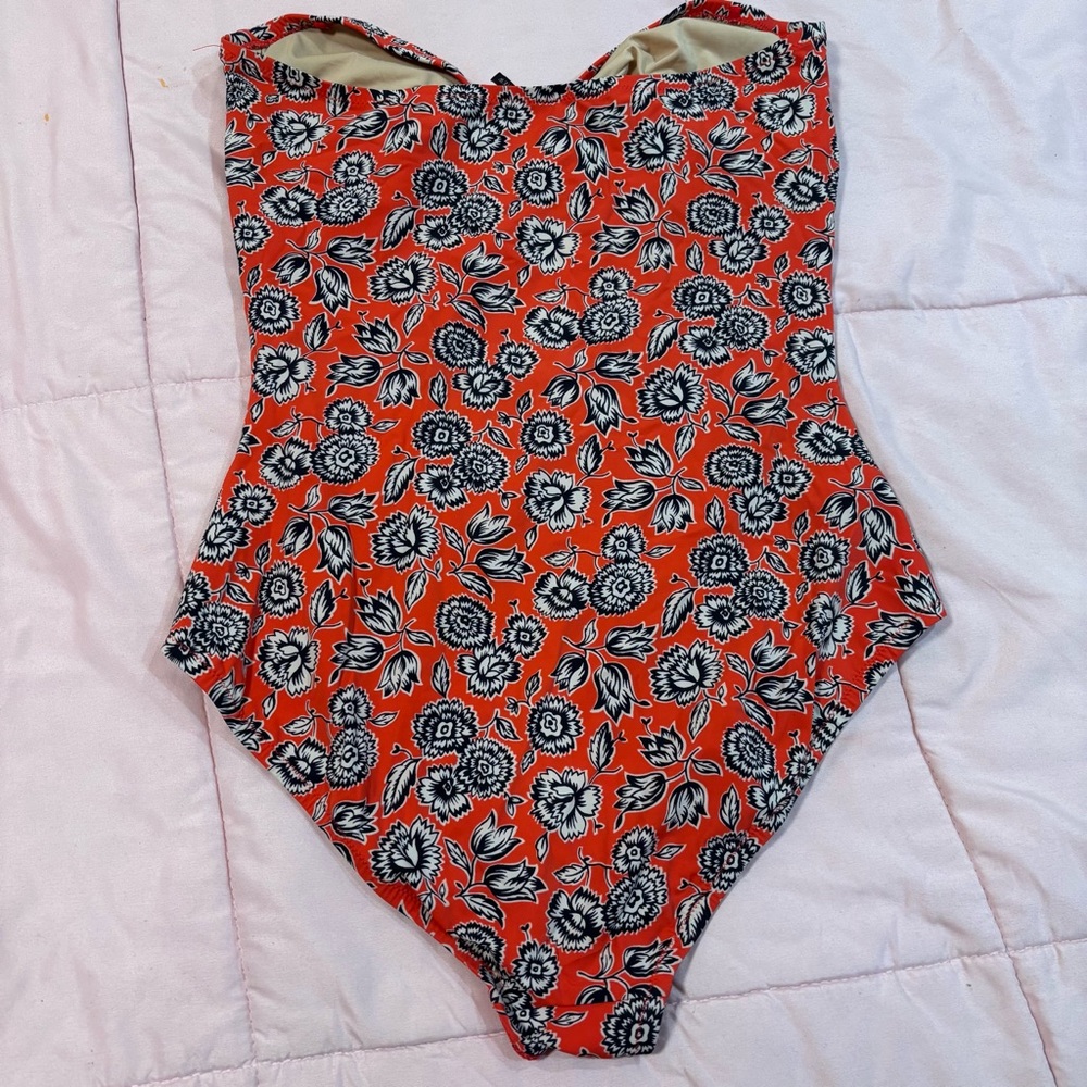 J.Crew Liberty One-Piece Bathing Suit in Liberty
Meadow Song Floral size 8 - Picture 4 of 5